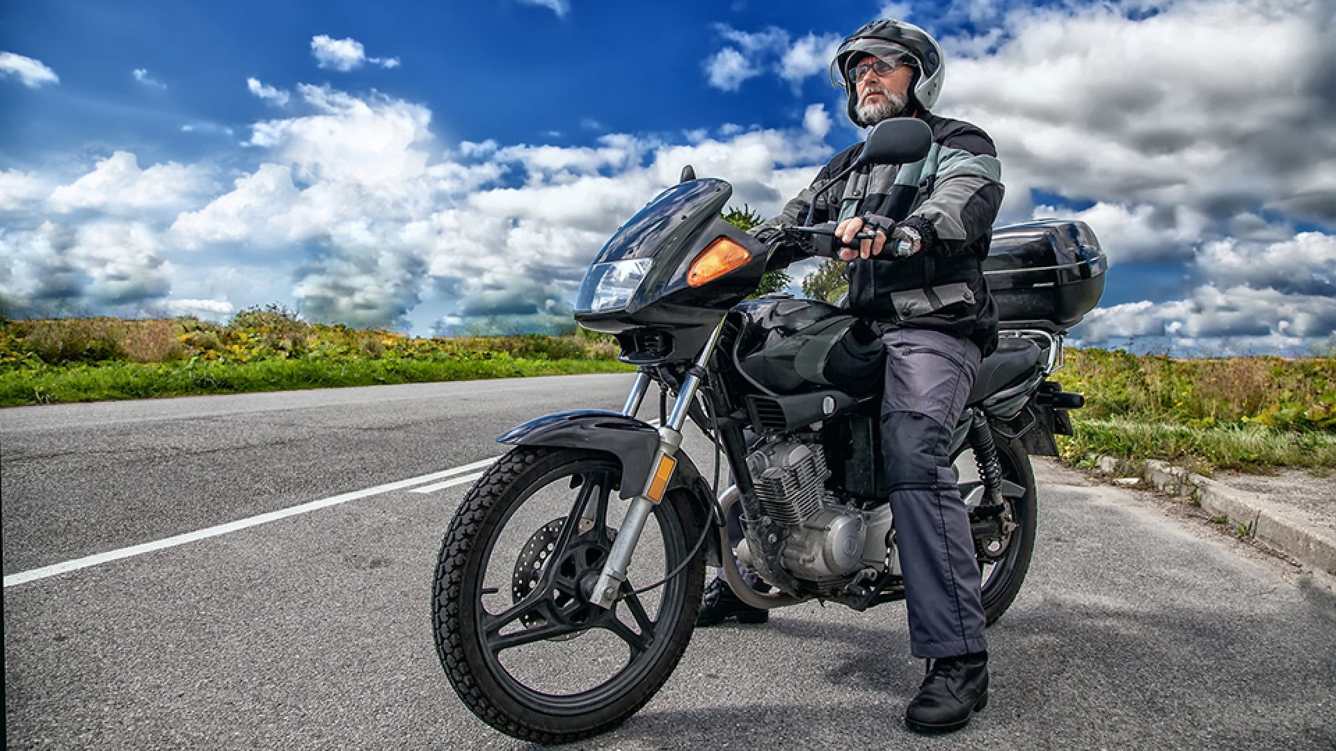 Are Open Face Motorcycle Helmets Legal-1920×1080